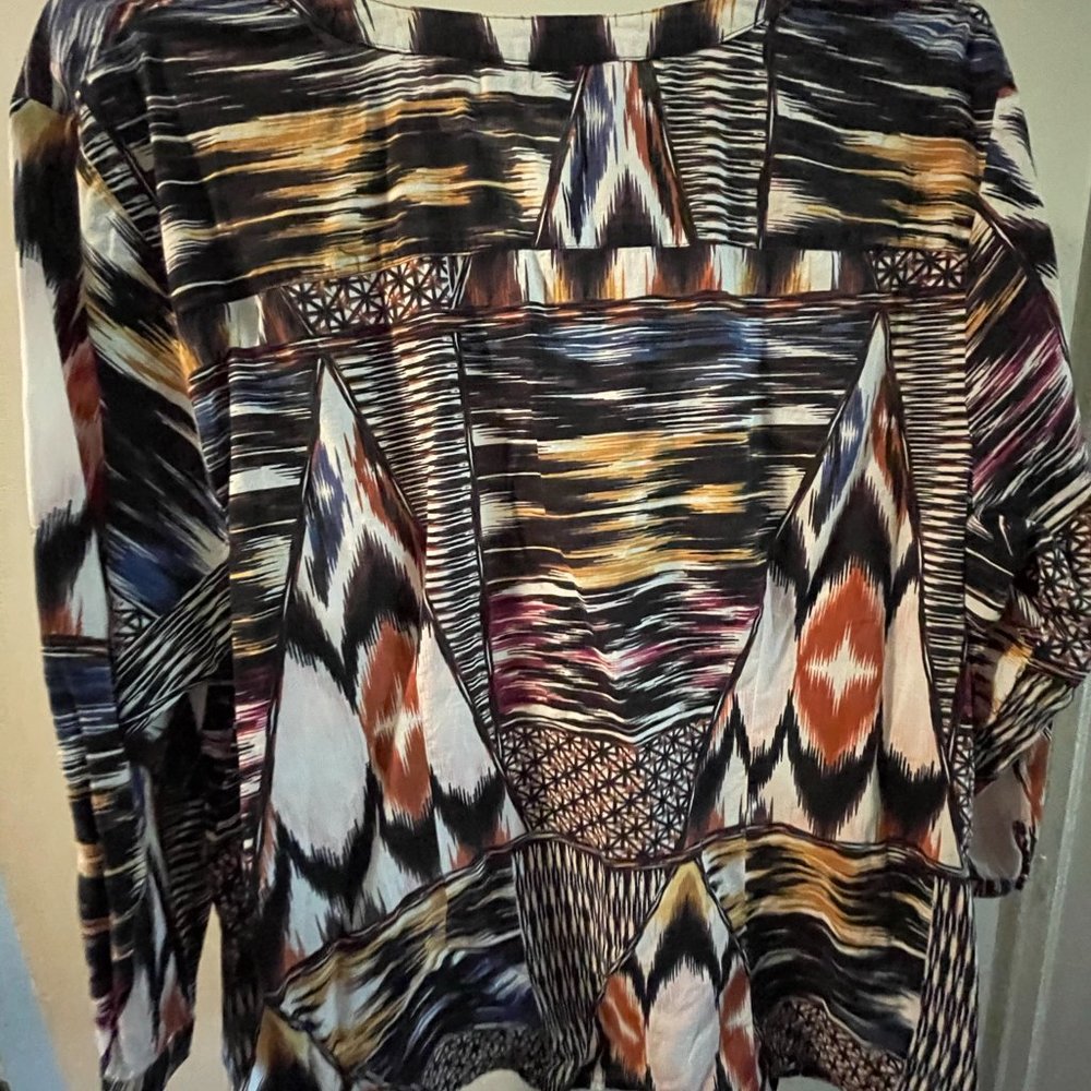 blouse - Picture 3 of 3